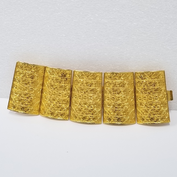 Vintag Super Rare Statement XL Gilt Alhambra Etruscan Pyramid Wide Cuff Bracelet - Picture 11 of 16